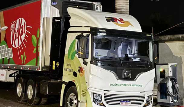 【重卡电动先锋】鸿嘉利300-400kW重卡充电桩：亮点与应用典范(图2)