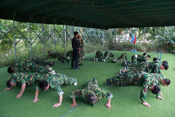 鸿嘉利新能源充电桩-14