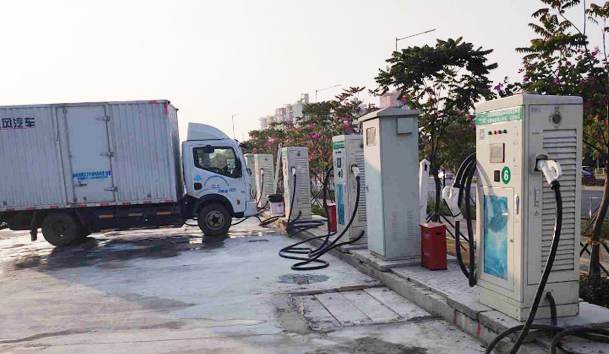 光明新区马田街道周家大道好马充马田充电站240kw120kw直流桩项目