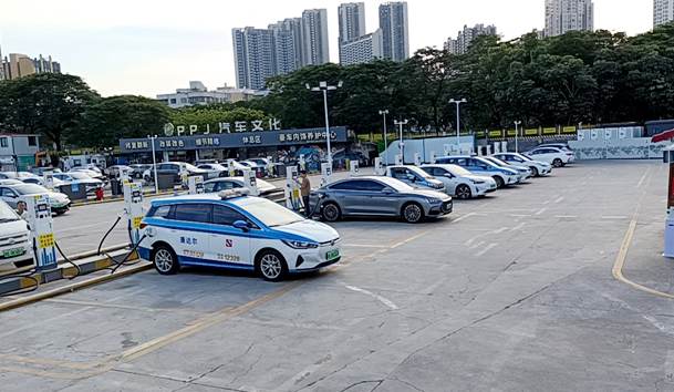 荷叶榕液冷超充站480kw1拖8-480kw1拖6液冷超充桩项目